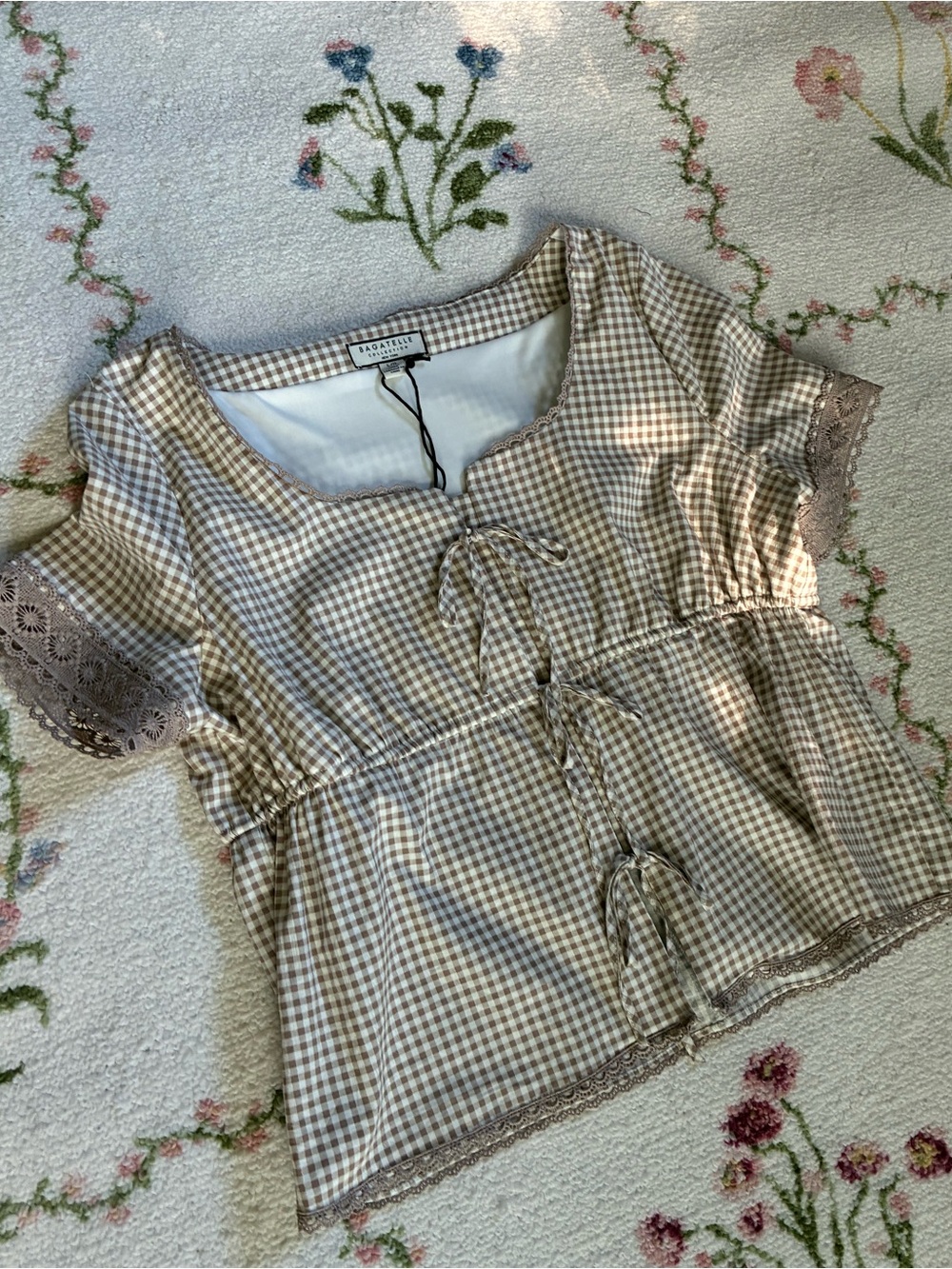Nordstrom Beige Gingham Tie-Front Short Sleeve Blouse